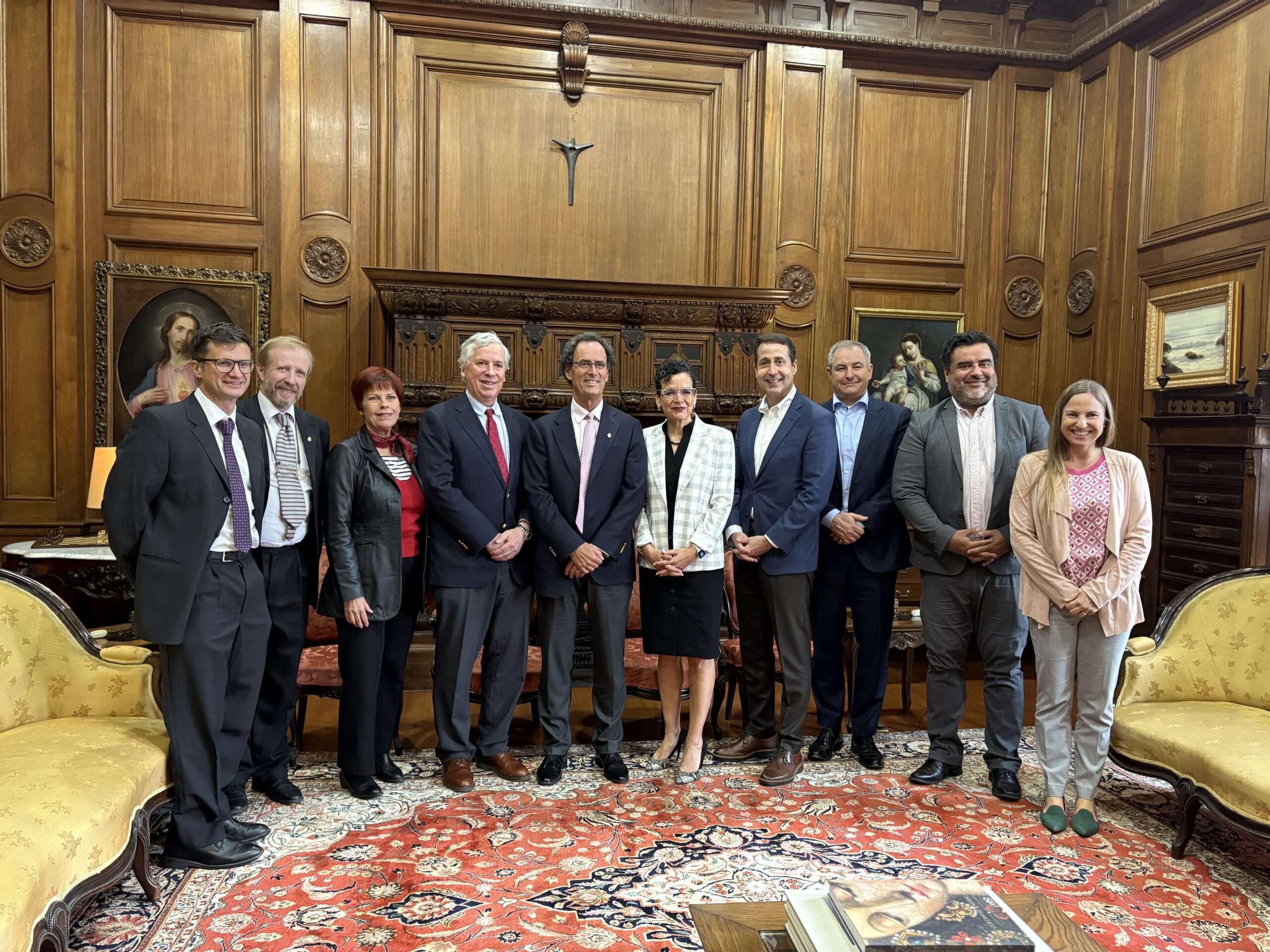 Escuela de Administración UC es reacreditada por AACSB por el periodo máximo