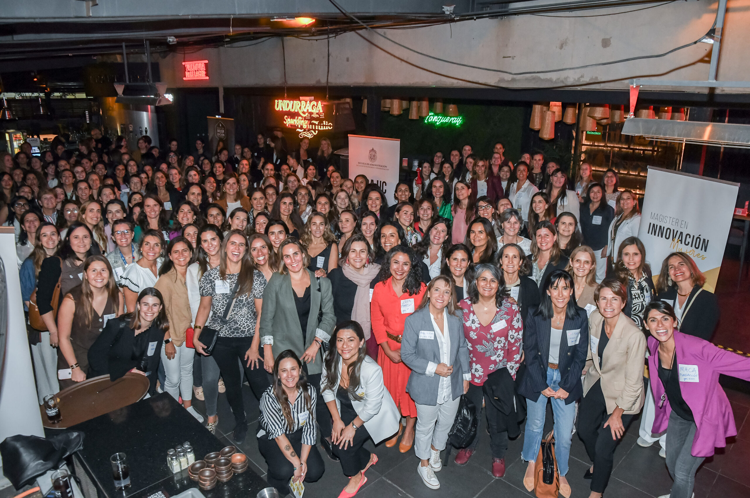 Reconectar para transformar: El exitoso encuentro de mujeres de la Facultad de Economía y Administración UC