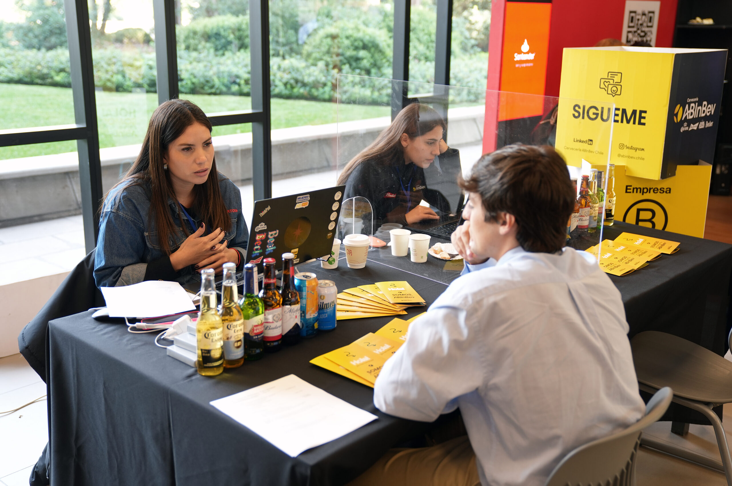 Feria Laboral en Ingeniería Comercial UC: Alta participación y espacio de conexión